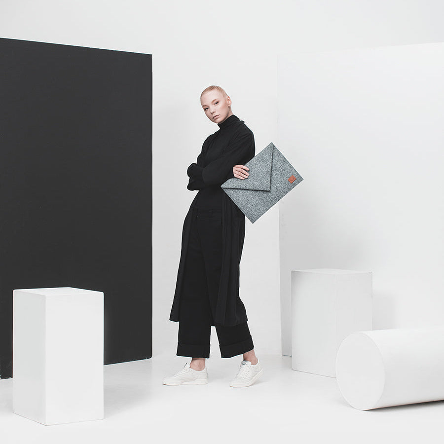 Clutch / Laptop Case Skive - Grey