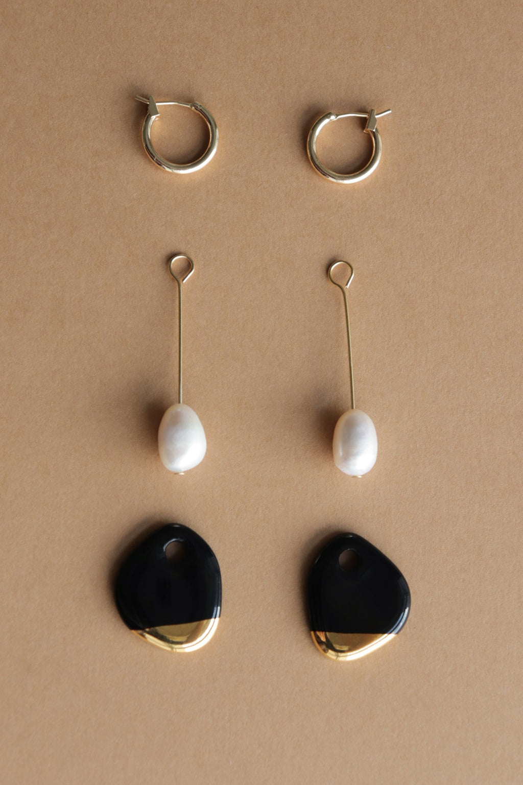 Arp Pearl And Porcelain Earrings - Burgundy