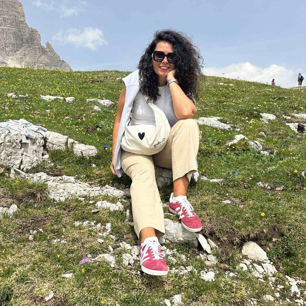 Hobo Bag Heart - White