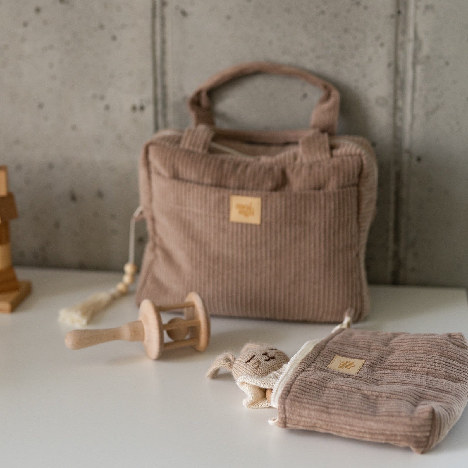 Large Make-Up Bag - Latte