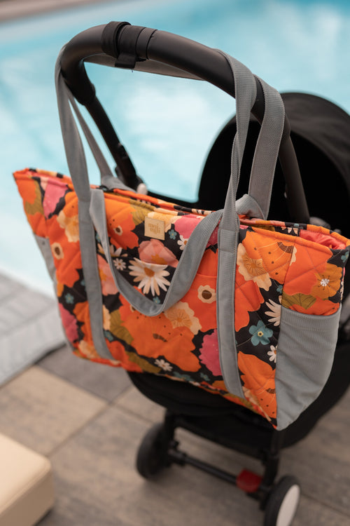 Mom / Weekender Bag - Picnic With Flowers